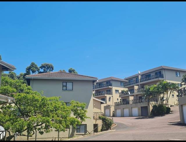 2 BEDROOM TOWNHOUSE FOR SALE IN THE WOLDS